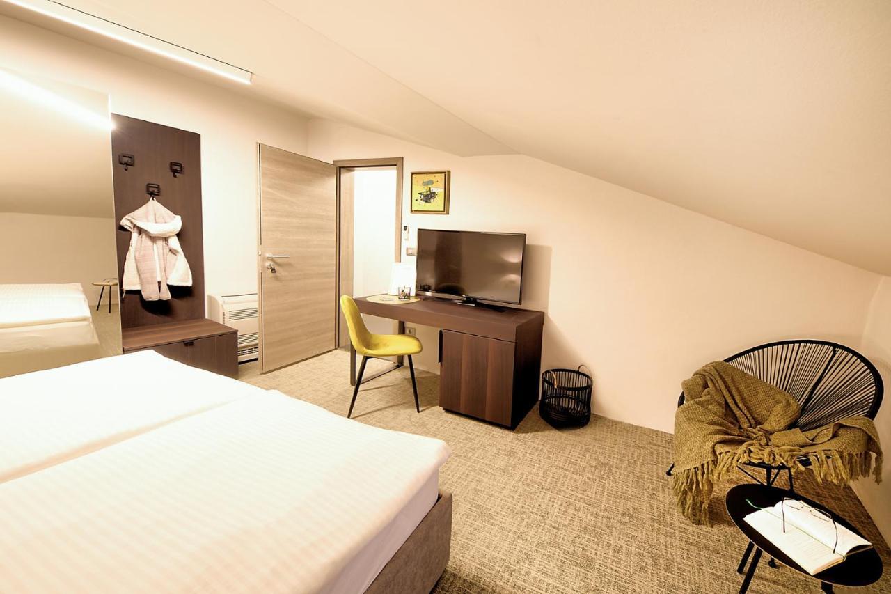 Aldila Art Rooms, Apartment And Vacation House Smartno Εξωτερικό φωτογραφία